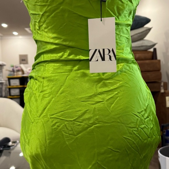 Zara Vibrant Lime Midi Dress Size XS Viral Trendy - Picture 6 of 7
